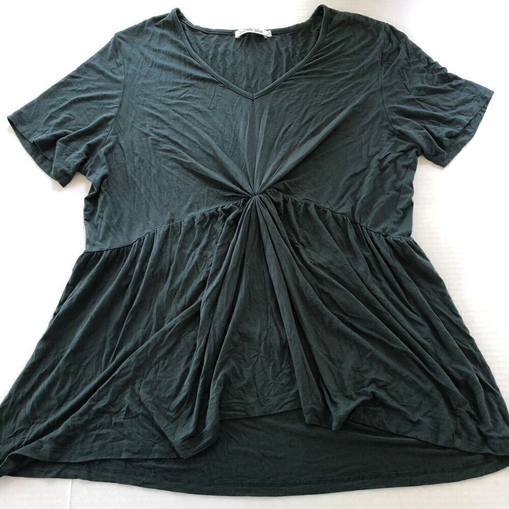 Michelle Mae Green V-Neck Twist Front Top Sz 2XL A3667